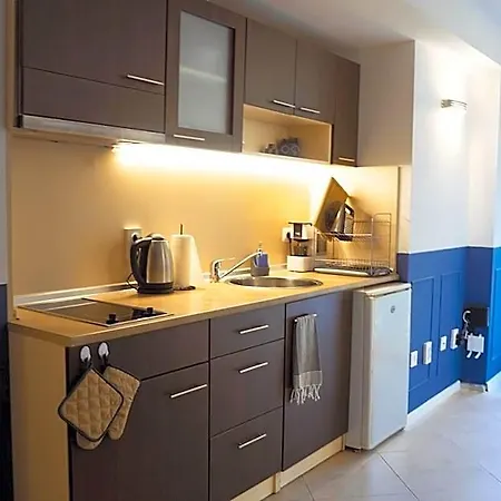Апартаменти Cosy With Pool & Near