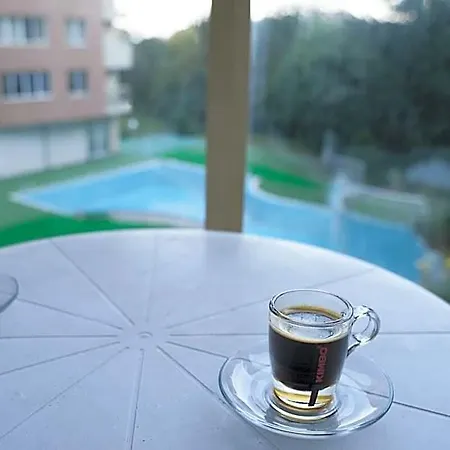 Cosy With Pool & Near Апартаменти *